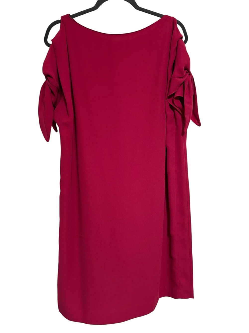 Vince Camuto Plus Size 1X Cold-Shoulder Tie-Sleeve Shift Dress in Magenta Pink